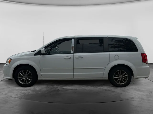 SEMINUEVOS DODGE Grand Caravan a Estados en autogozo