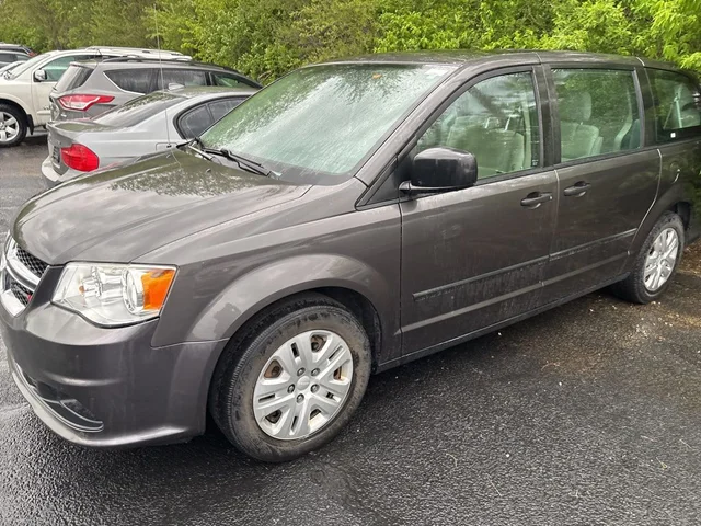 SEMINUEVOS DODGE Grand Caravan a Estados en autogozo