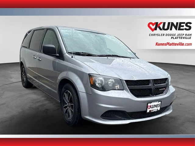 SEMINUEVOS DODGE Grand Caravan a Estados en autogozo