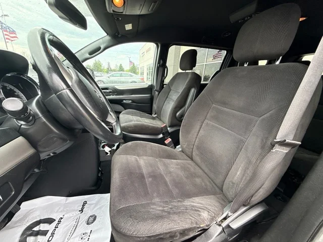 SEMINUEVOS DODGE Grand Caravan a Estados en autogozo