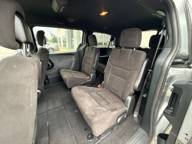 SEMINUEVOS DODGE Grand Caravan a Estados en autogozo