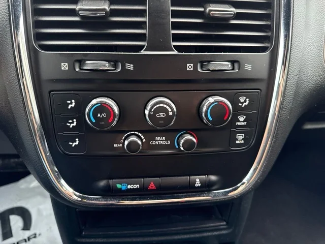 SEMINUEVOS DODGE Grand Caravan a Estados en autogozo