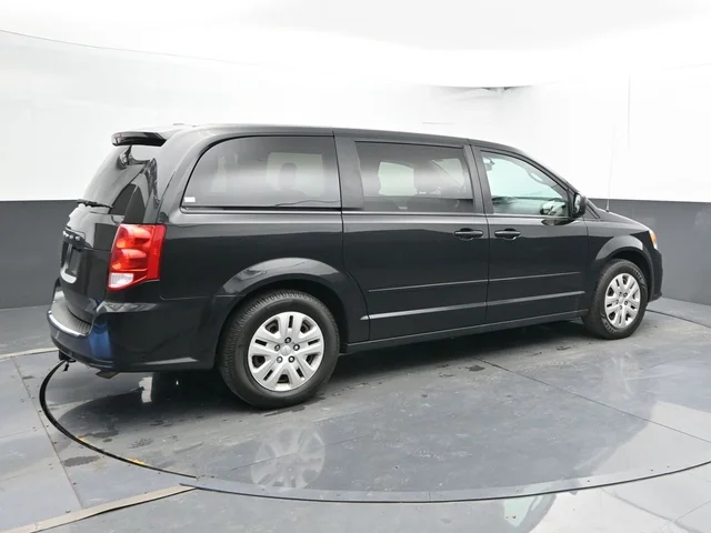 SEMINUEVOS DODGE Grand Caravan a Estados en autogozo