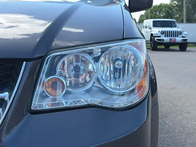 SEMINUEVOS DODGE Grand Caravan a Estados en autogozo