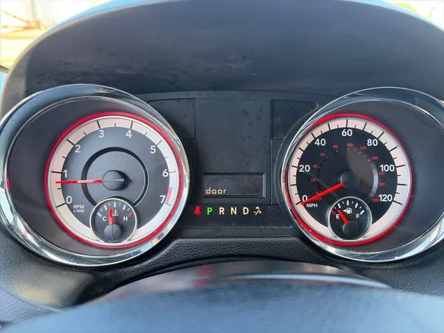 SEMINUEVOS DODGE Grand Caravan a Estados en autogozo
