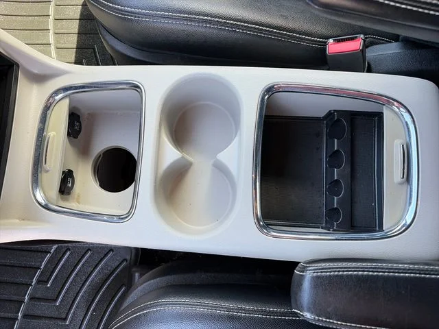 SEMINUEVOS DODGE Grand Caravan a Estados en autogozo