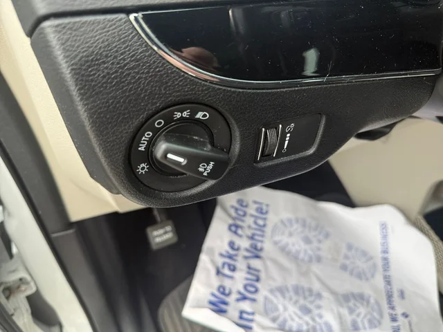 SEMINUEVOS DODGE Grand Caravan a Estados en autogozo