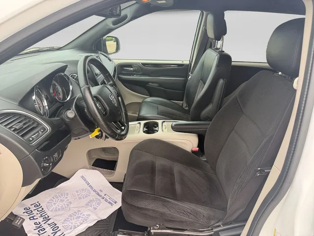 SEMINUEVOS DODGE Grand Caravan a Estados en autogozo
