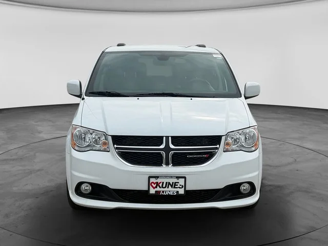SEMINUEVOS DODGE Grand Caravan a Estados en autogozo
