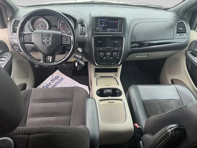SEMINUEVOS DODGE Grand Caravan a Estados en autogozo