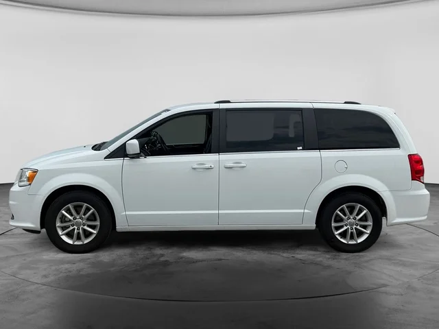 SEMINUEVOS DODGE Grand Caravan a Estados en autogozo