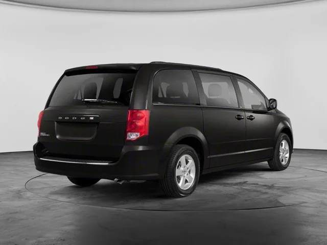 SEMINUEVOS DODGE Grand Caravan a Estados en autogozo