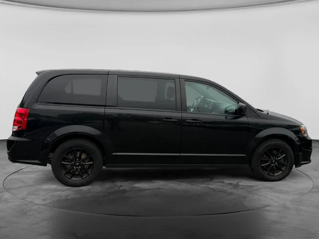 SEMINUEVOS DODGE Grand Caravan a Estados en autogozo