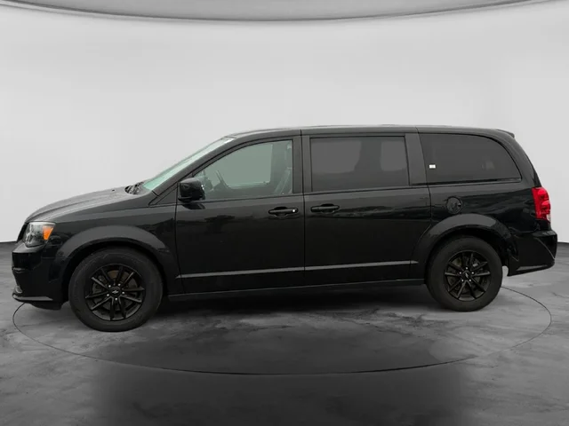 SEMINUEVOS DODGE Grand Caravan a Estados en autogozo