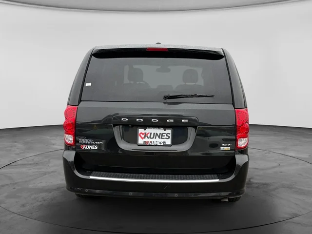 SEMINUEVOS DODGE Grand Caravan a Estados en autogozo