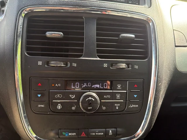 SEMINUEVOS DODGE Grand Caravan a Estados en autogozo