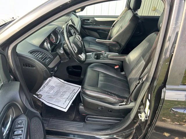SEMINUEVOS DODGE Grand Caravan a Estados en autogozo