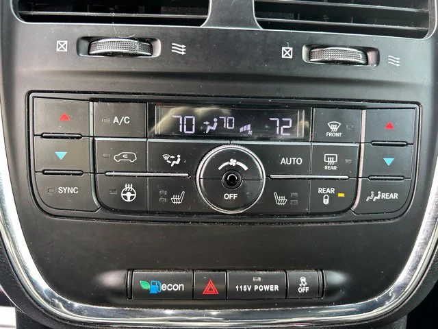 SEMINUEVOS DODGE Grand Caravan a Estados en autogozo