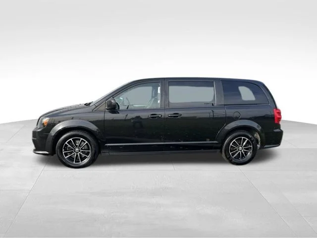 SEMINUEVOS DODGE Grand Caravan a Estados en autogozo