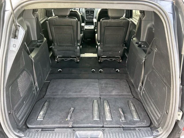 SEMINUEVOS DODGE Grand Caravan a Estados en autogozo