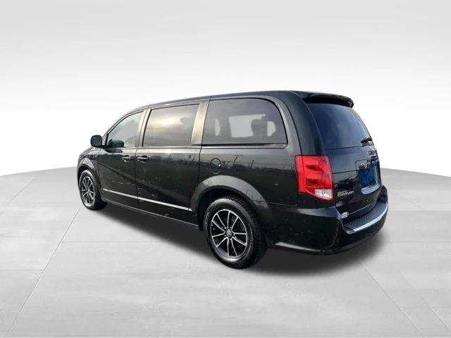 SEMINUEVOS DODGE Grand Caravan a Estados en autogozo
