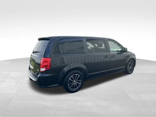 SEMINUEVOS DODGE Grand Caravan a Estados en autogozo