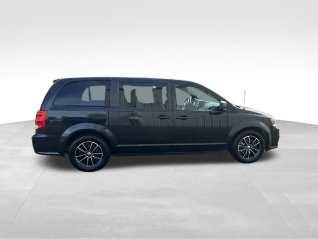 SEMINUEVOS DODGE Grand Caravan a Estados en autogozo