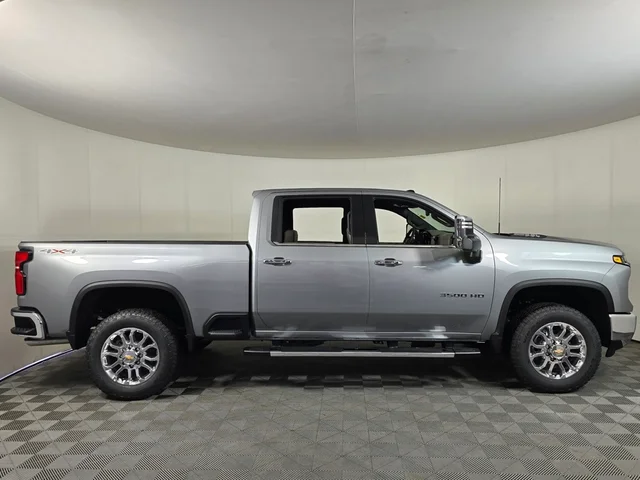 Nueve CHEVROLET SILVERADO 3500HD à Brainerd  chez Dondelinger Chevrolet
