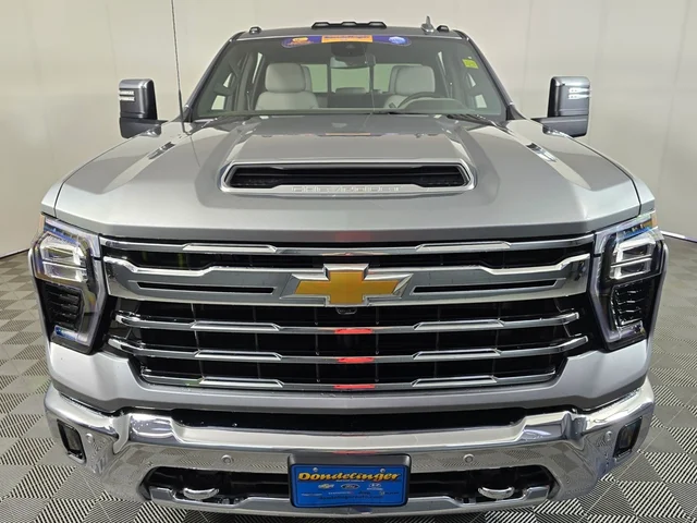 Nueve CHEVROLET SILVERADO 3500HD à Brainerd  chez Dondelinger Chevrolet