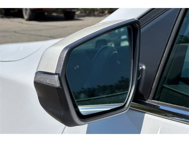 SEMINUEVOS CHEVROLET Equinox at ELK GROVE in Elk Grove Buick GMC