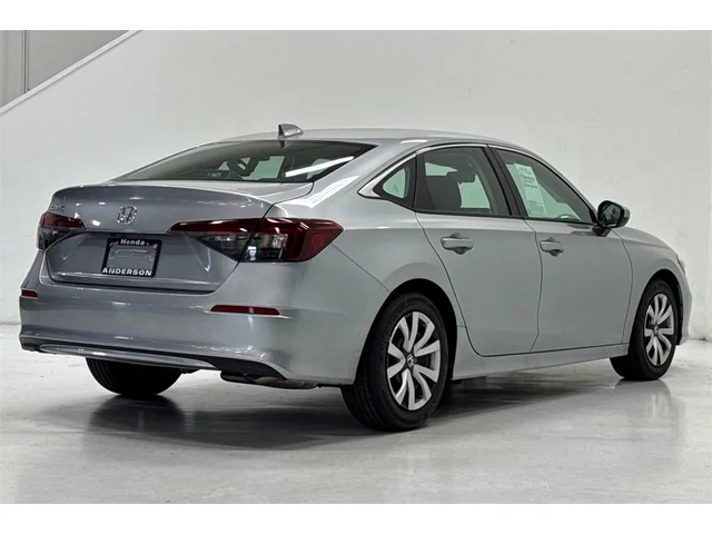 2025 Honda Civic LX photo 4