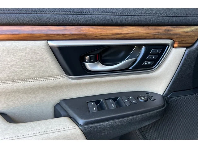 Pre-Owned HONDA CR-V at Anderson Honda in Palo Alto