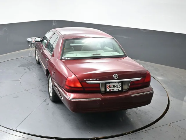 SEMINUEVOS MERCURY Grand Marquis a Estados en autogozo