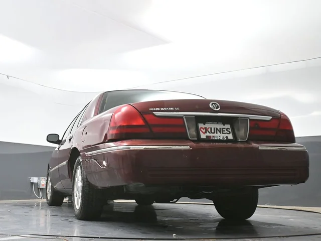 SEMINUEVOS MERCURY Grand Marquis a Estados en autogozo