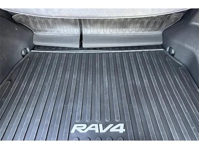 SEMINUEVOS TOYOTA RAV4 at ELK GROVE in Elk Grove Buick GMC