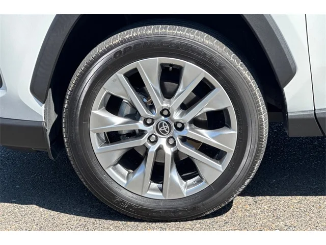 SEMINUEVOS TOYOTA RAV4 at ELK GROVE in Elk Grove Buick GMC
