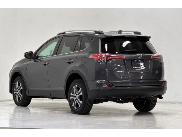Pre-Owned TOYOTA RAV4 at Anderson Honda in Palo Alto