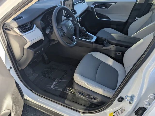 SEMINUEVOS TOYOTA RAV4 at Kennesaw, in Town Center Nissan