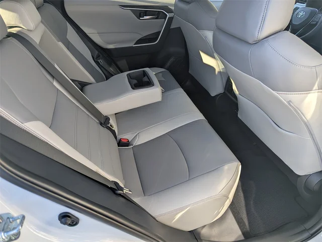 SEMINUEVOS TOYOTA RAV4 at Kennesaw, in Town Center Nissan