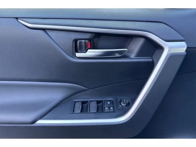 Used TOYOTA RAV4 Hybrid at San Francisco in izmo Kia