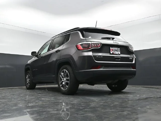 SEMINUEVOS JEEP Compass a Estados en autogozo