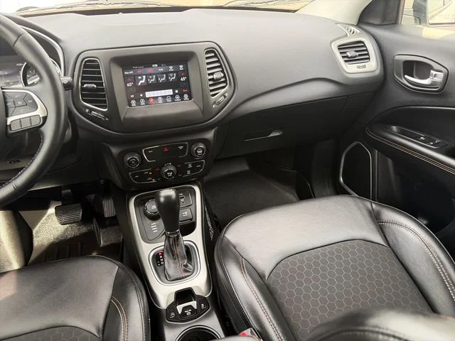 SEMINUEVOS JEEP Compass a Estados en autogozo