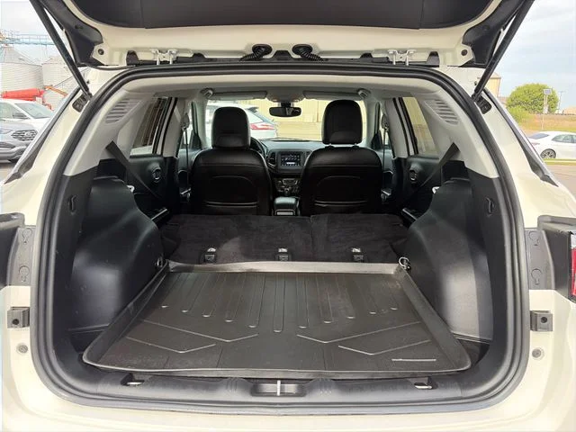 SEMINUEVOS JEEP Compass a Estados en autogozo