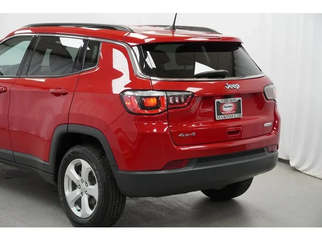 SEMINUEVOS JEEP Compass a Estados en autogozo