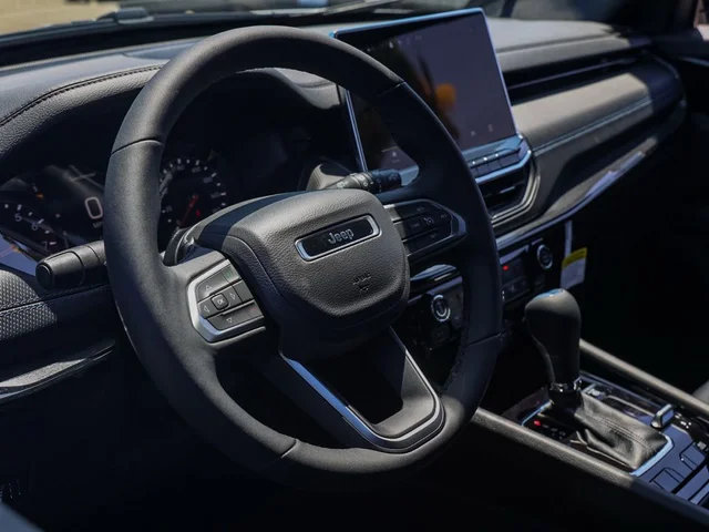 Nuevos JEEP COMPASS à Estados chez autogozo