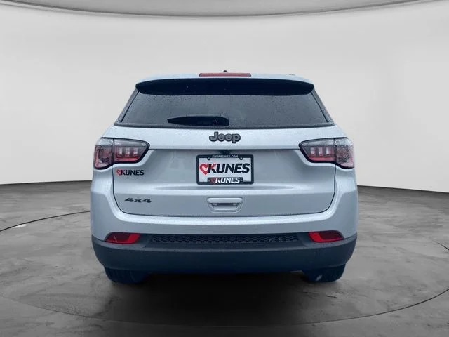 SEMINUEVOS JEEP Compass a Estados en autogozo