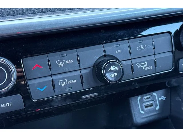 SEMINUEVOS JEEP Compass at ELK GROVE in Elk Grove Buick GMC