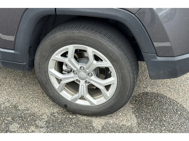 SEMINUEVOS JEEP Compass at ELK GROVE in Elk Grove Buick GMC