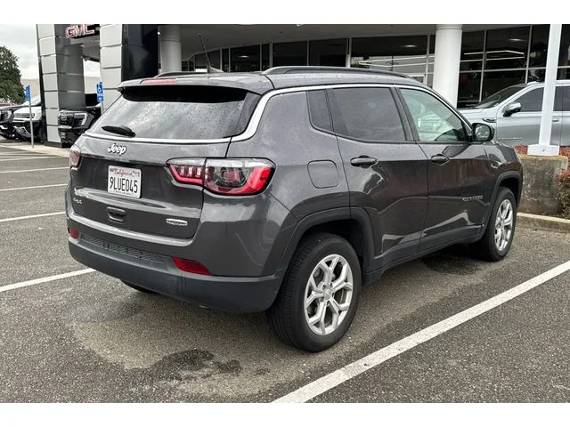 SEMINUEVOS JEEP Compass at ELK GROVE in Elk Grove Buick GMC