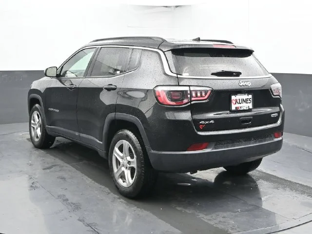 SEMINUEVOS JEEP Compass a Estados en autogozo